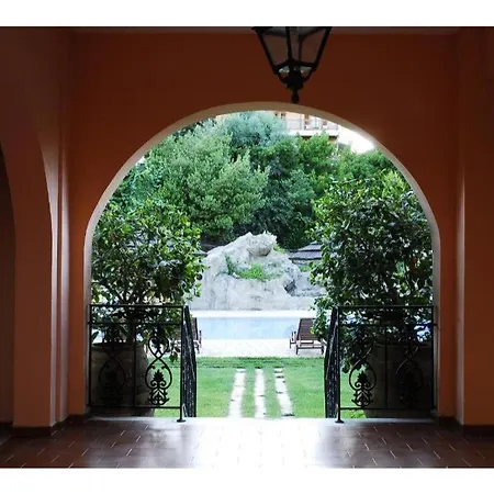Corfu Club Maisonette 1 Aparthotel 4*